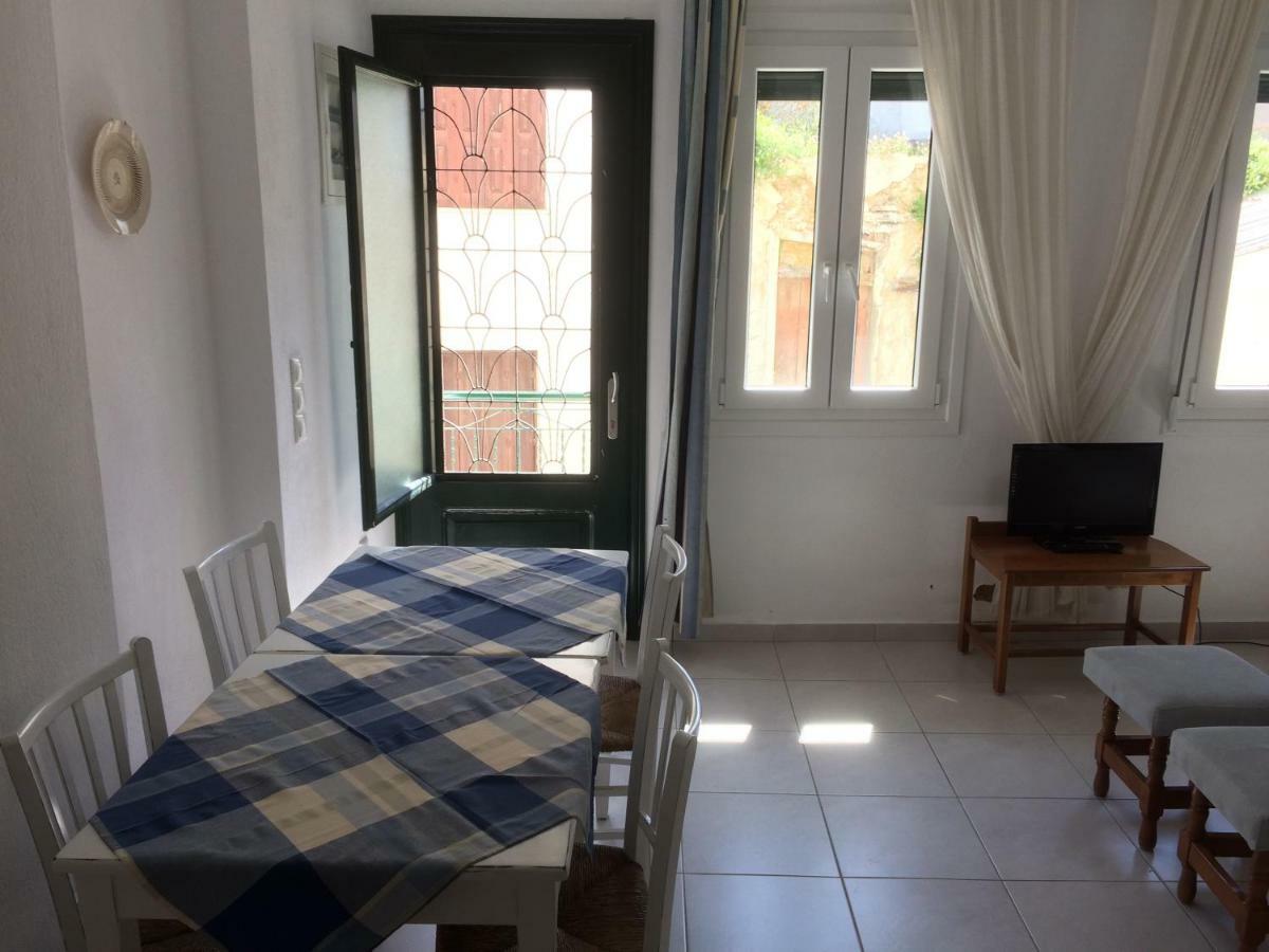 Angies House Apartment สโกเปลอสทาวน์ ภายนอก รูปภาพ